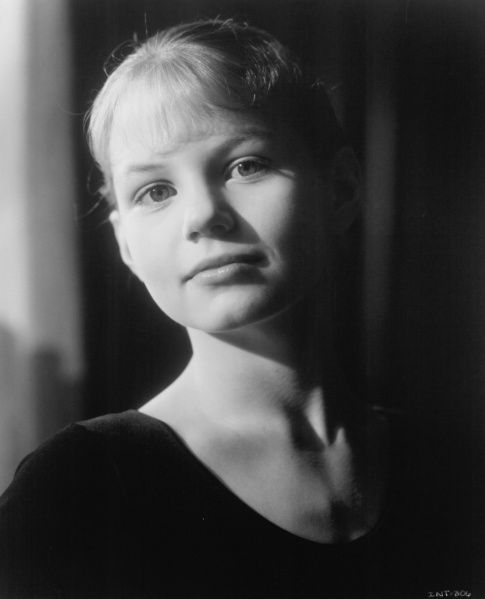 File:YoungVene.jpg